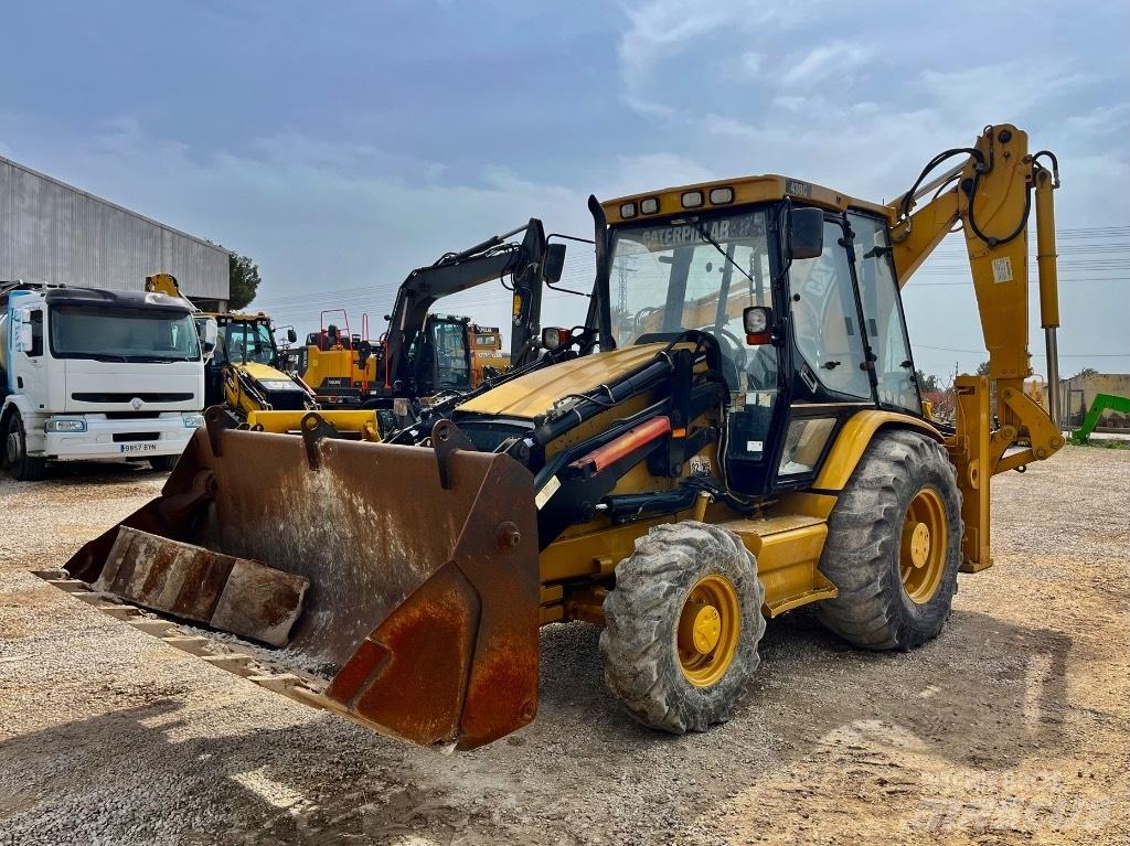 CAT 438 C Retrocargadoras