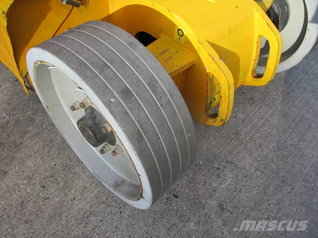 Manitou 120 AET JC Plataforma de trabajo articulada