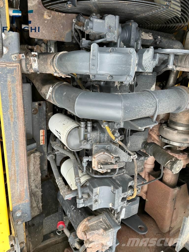 Komatsu PC 450-8 Excavadoras de cadenas