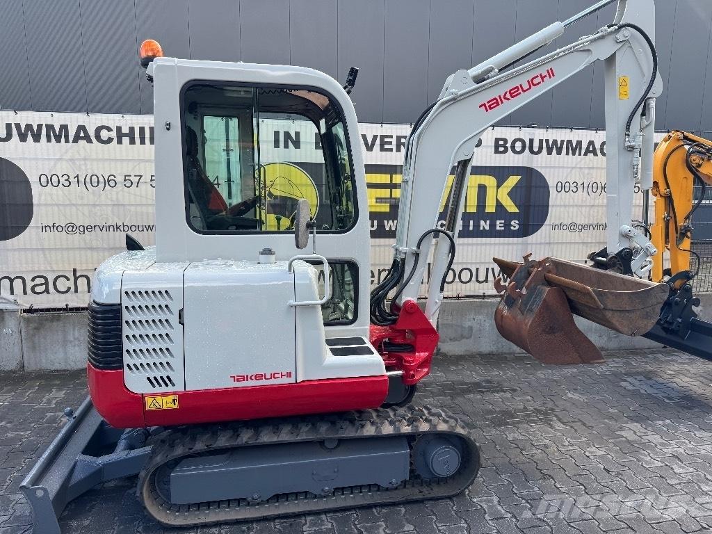 Takeuchi TB125 Mini excavadoras < 7t