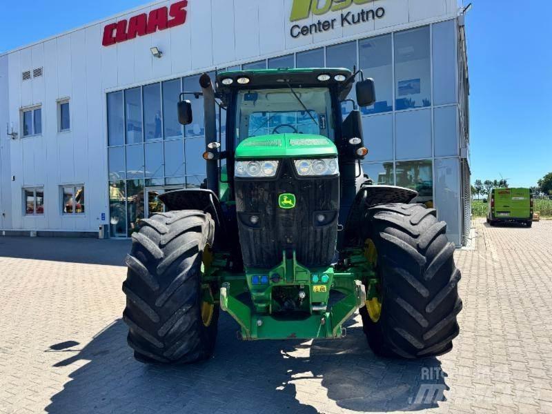 John Deere 7215 Tractores