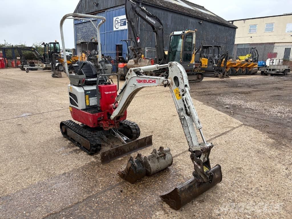 Takeuchi TB 210 R Mini excavadoras < 7t
