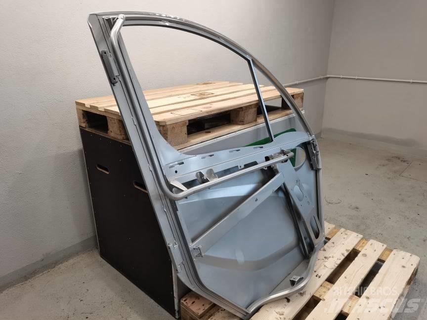 Manitou MLT 733 door Cabinas e interior