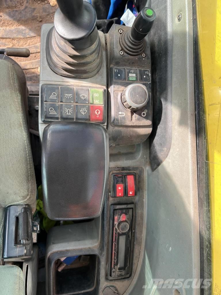 Neuson EZ 80 Excavadoras 7t - 12t