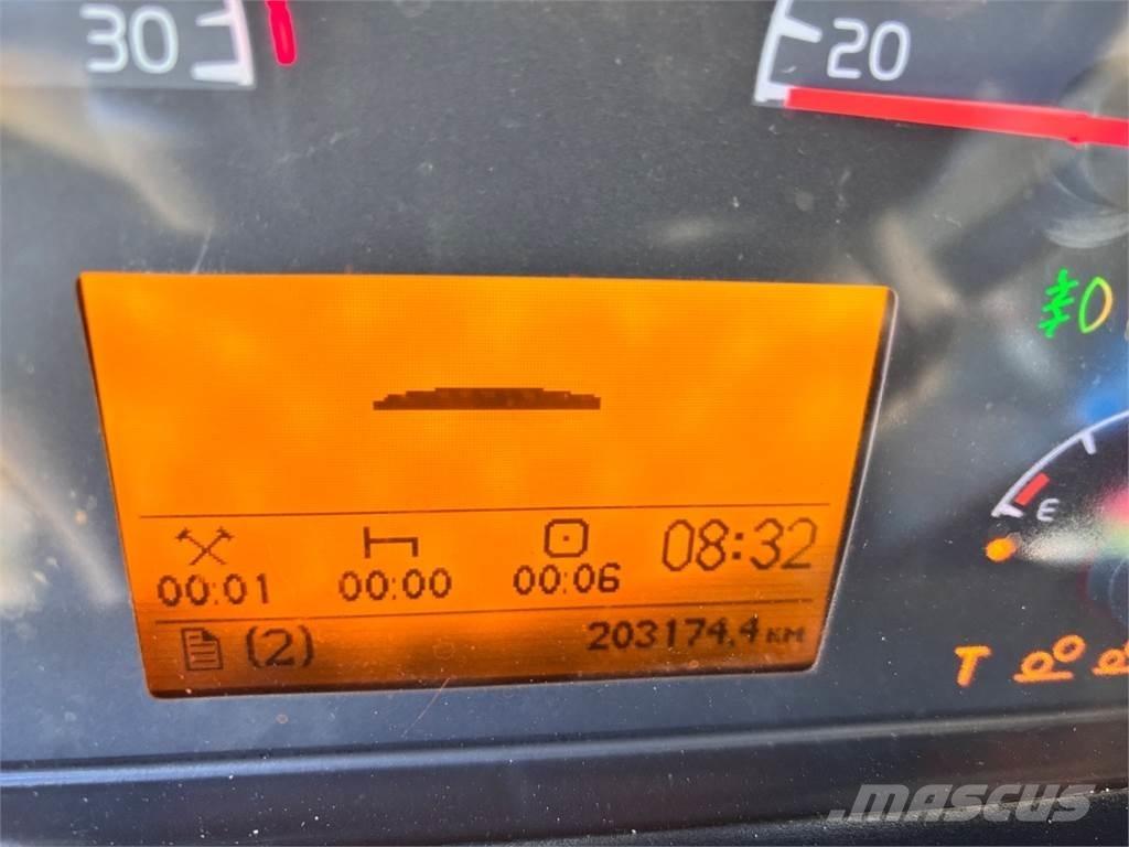 Volvo FM 440 8X4 Camiones bañeras basculantes o volquetes
