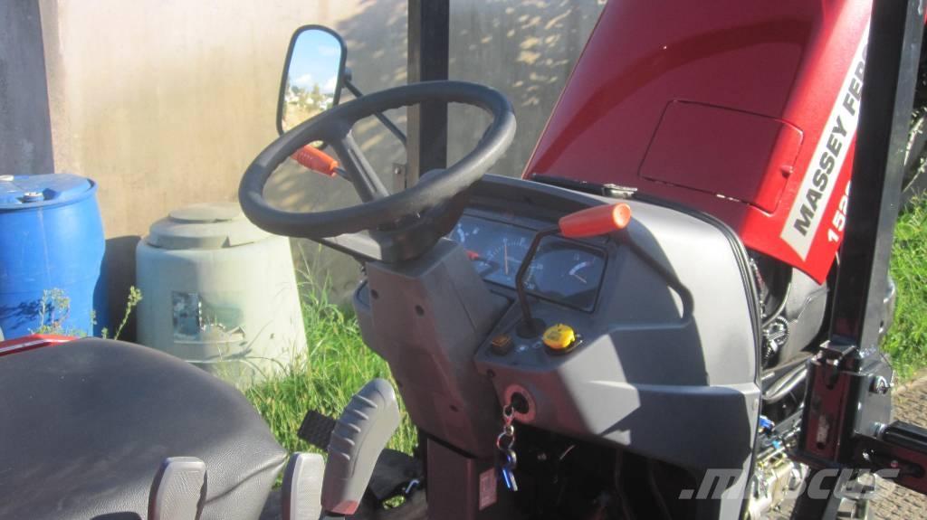 Massey Ferguson 1529 Tractores