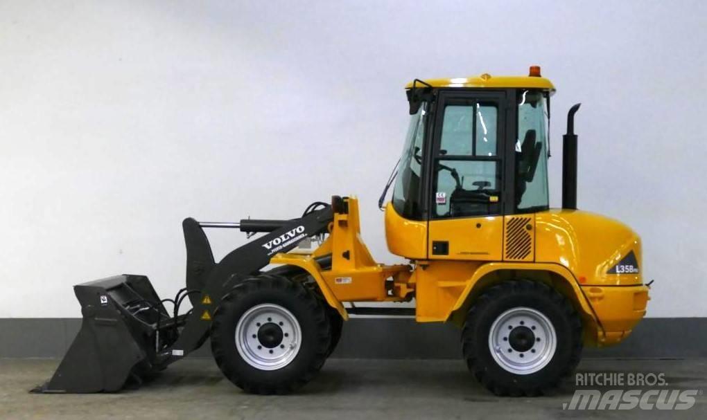 Volvo L 35 B - Z - 4x4 Cargadoras sobre ruedas