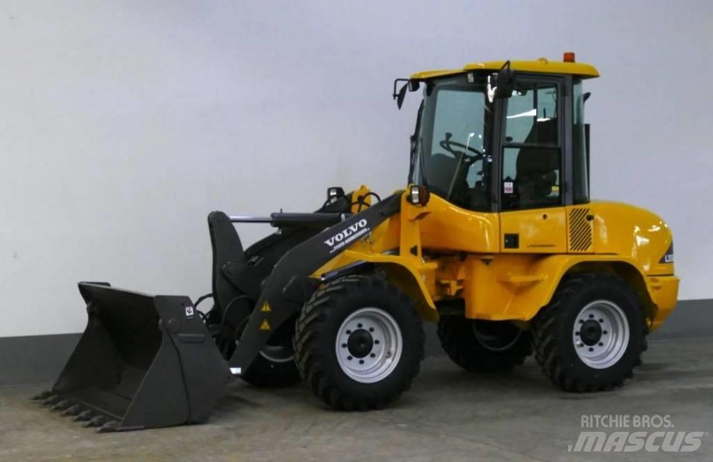 Volvo L 35 B - Z - 4x4 Cargadoras sobre ruedas
