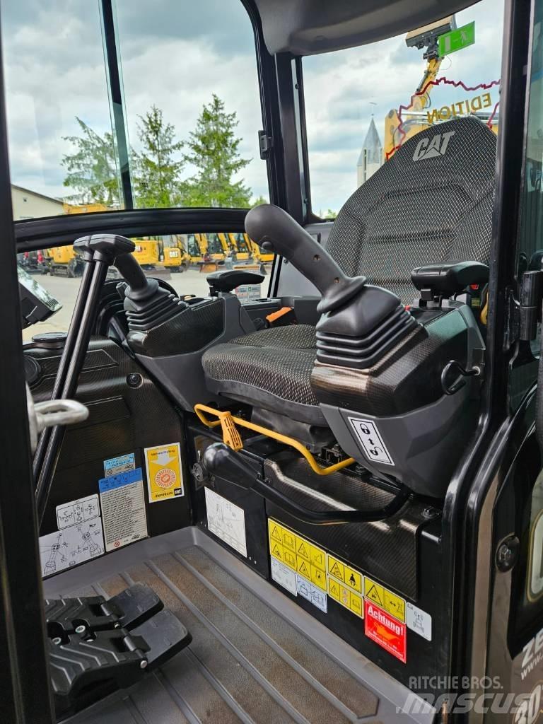CAT 301.8 CR Mini excavadoras < 7t