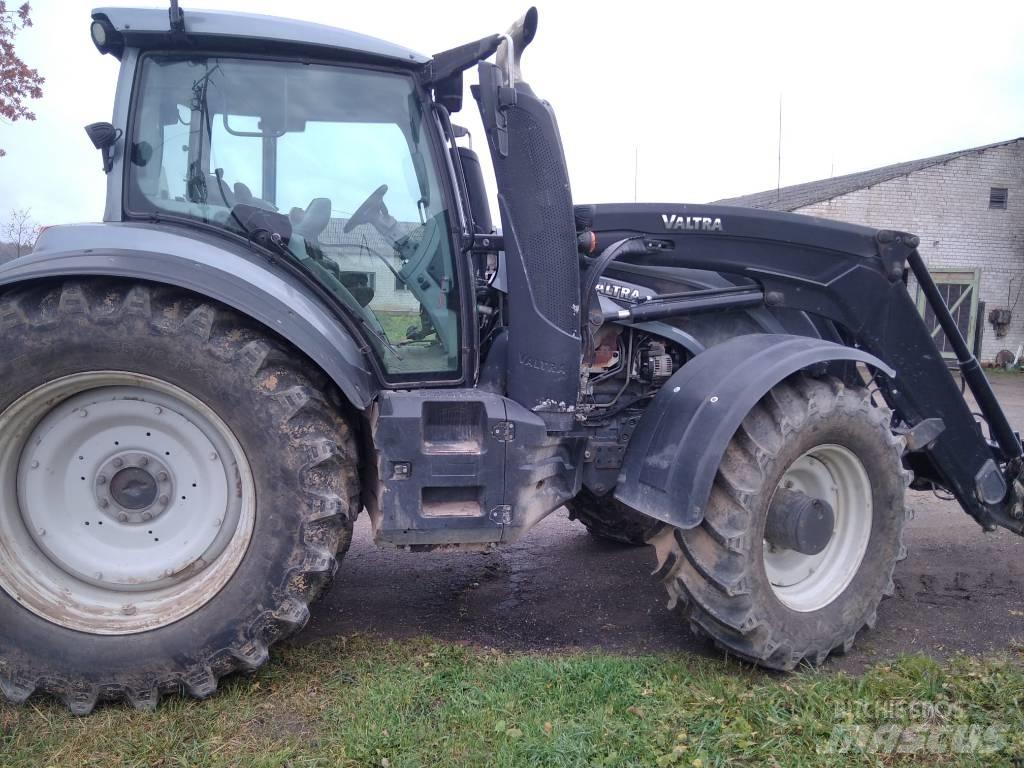 Valtra T 234 V Tractores