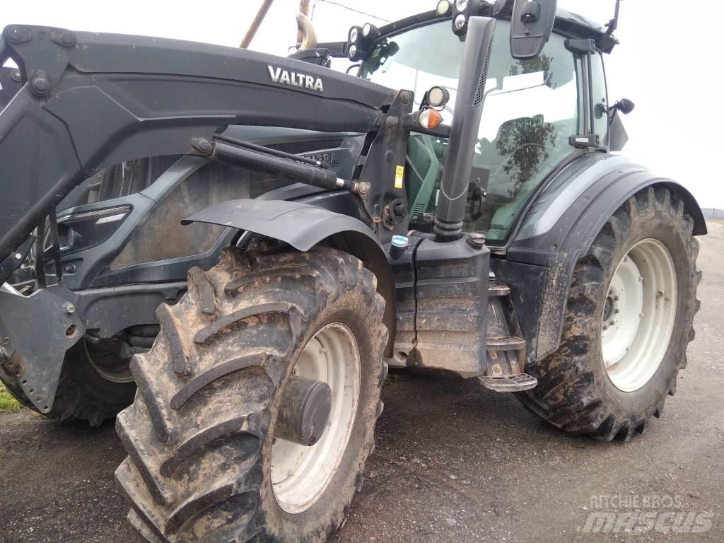 Valtra T 234 V Tractores