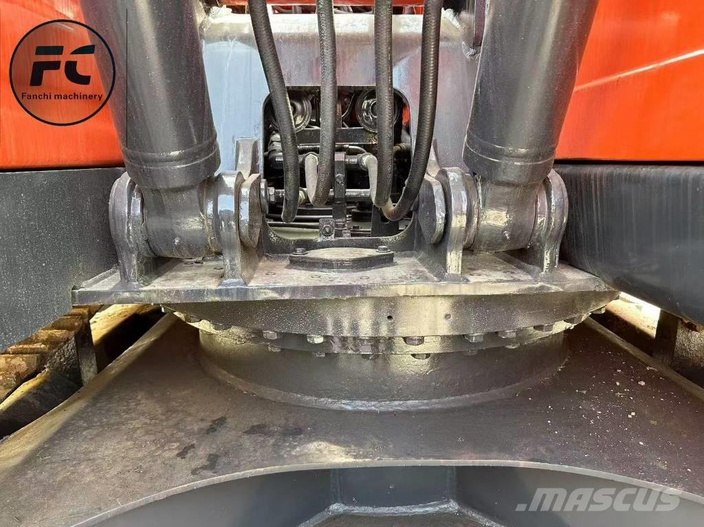 Doosan DX 140 LC Excavadoras de cadenas