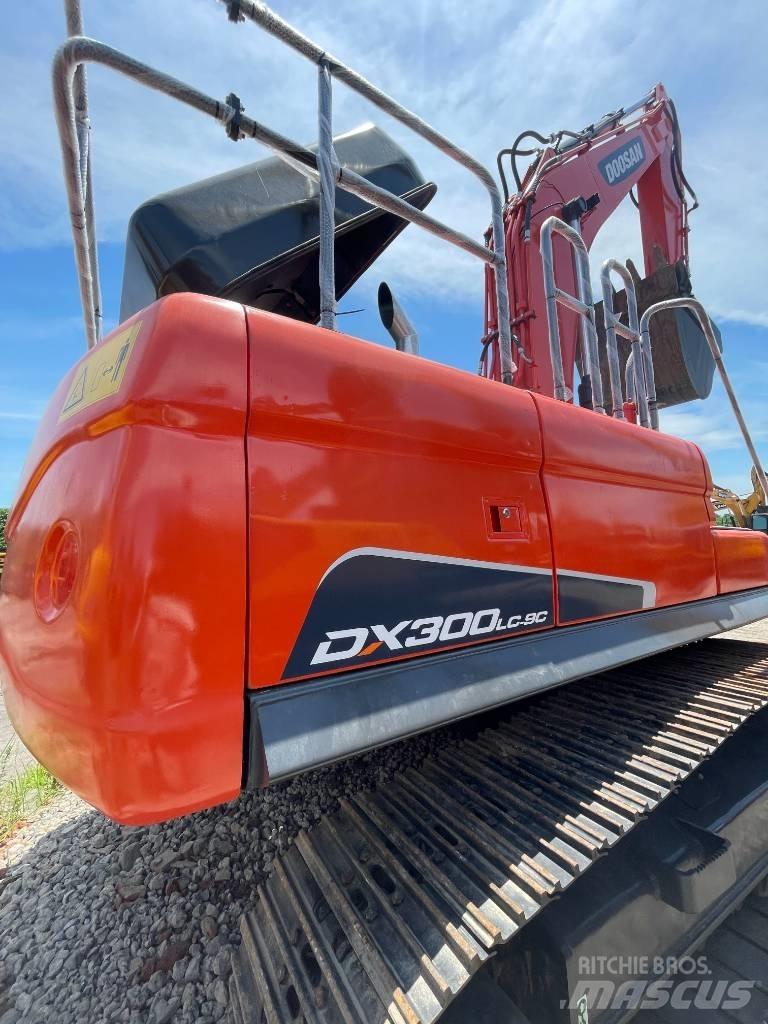Doosan DX 300 LC Excavadoras de cadenas