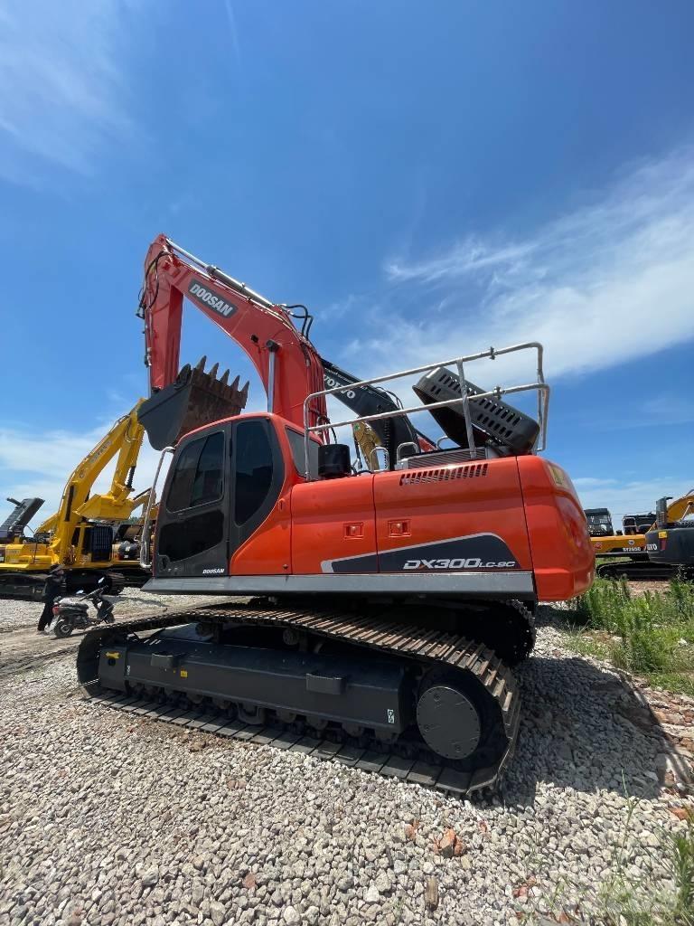 Doosan DX 300 LC Excavadoras de cadenas