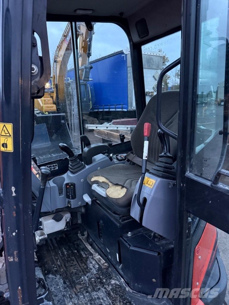 Kubota U 27-4 Mini excavadoras < 7t