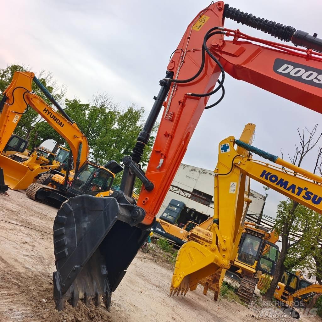 Doosan DX300 Excavadoras de cadenas