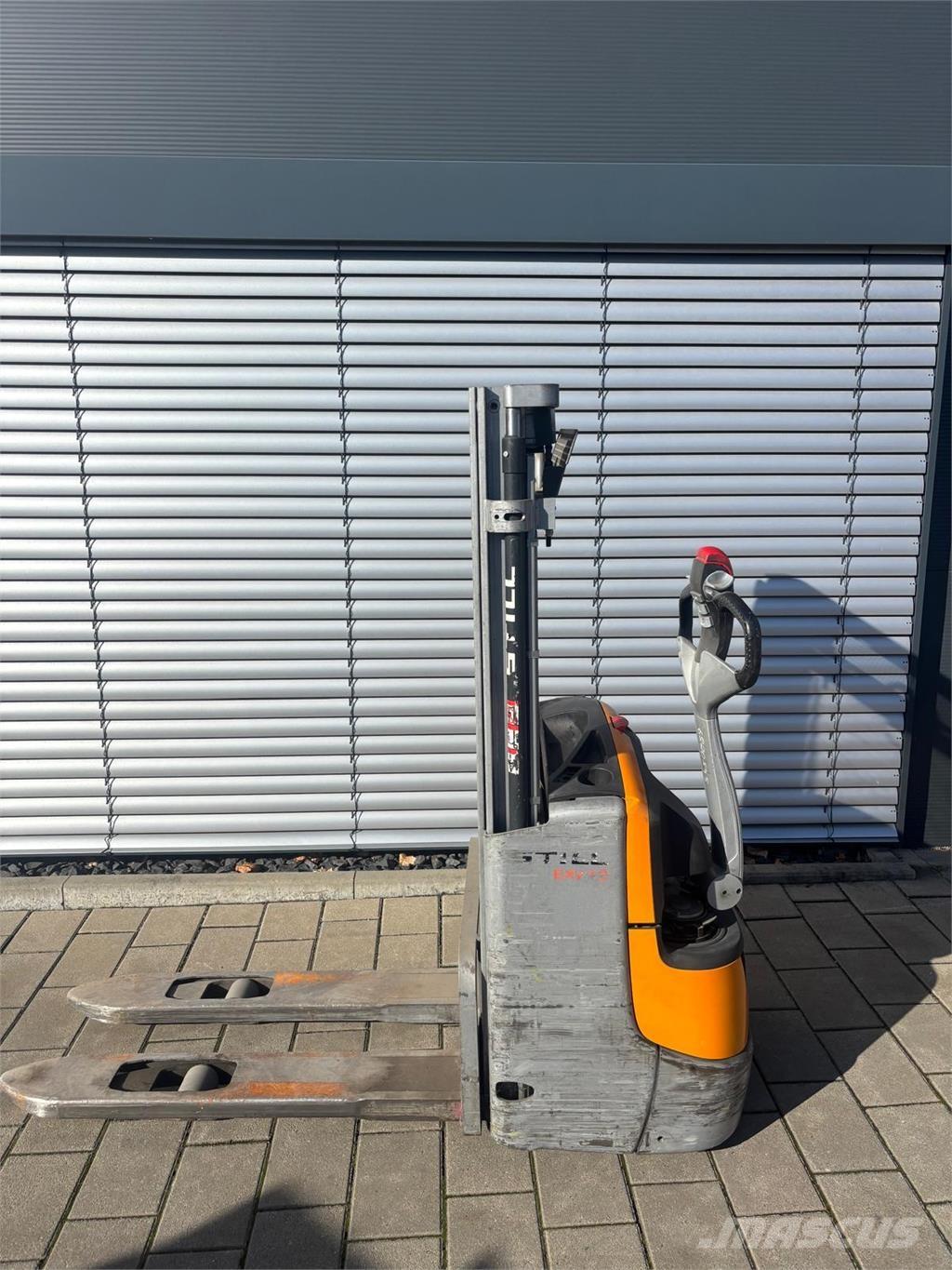 Still EXV12 Apiladores eléctricos autopropulsados