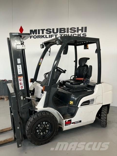 Mitsubishi FD25N3 Carretillas diesel