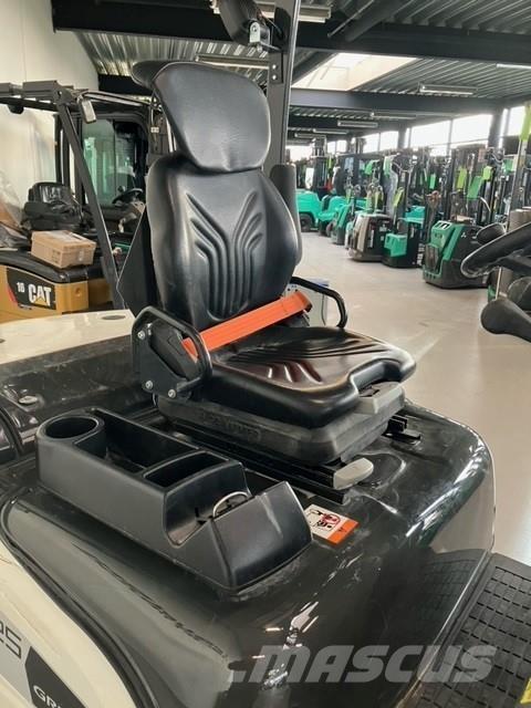 Mitsubishi FD25N3 Carretillas diesel