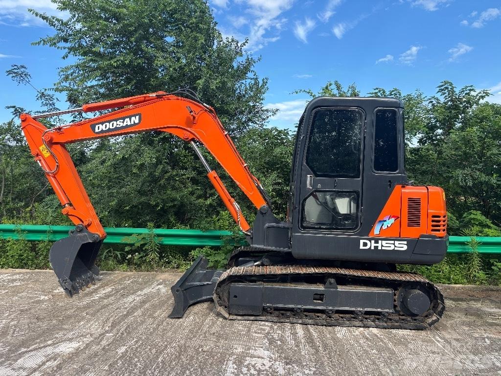 Doosan DH 55 Mini excavadoras < 7t