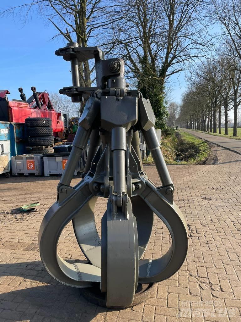 Fuchs HDMS 800 Excavadoras de manutención