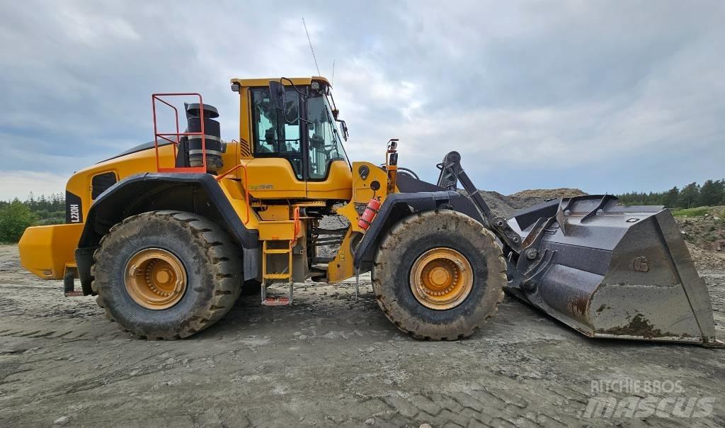 Volvo L 220 H Cargadoras sobre ruedas