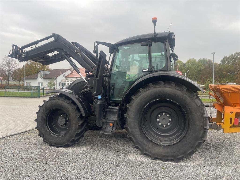 Valtra N 175 Tractores