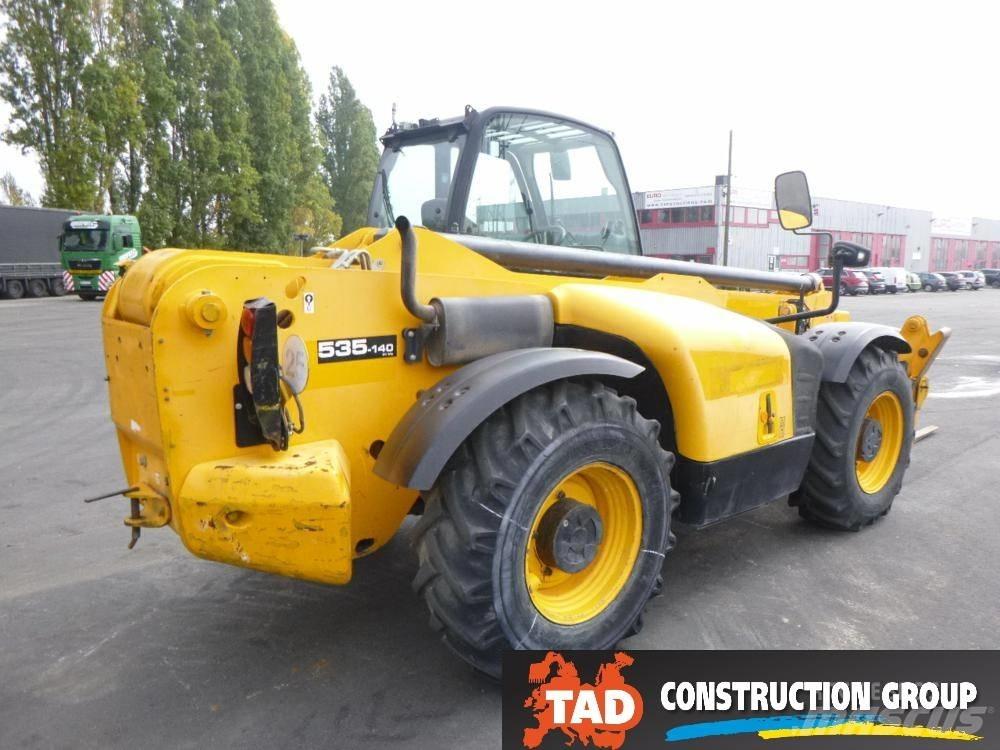 JCB 535-140 Hiviz Carretillas telescópicas