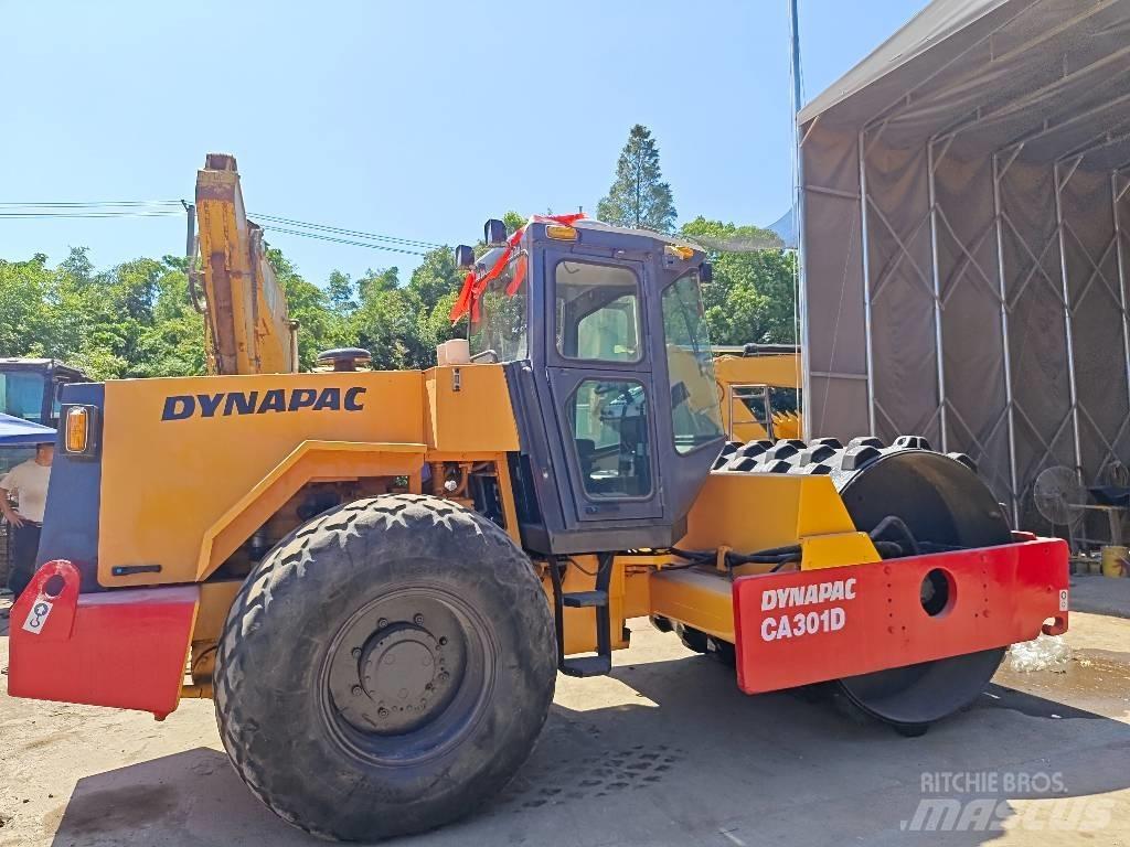 Dynapac CA 301 D Rodillos de un solo tambor