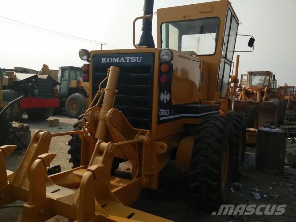 Komatsu GD 623 Motoniveladoras