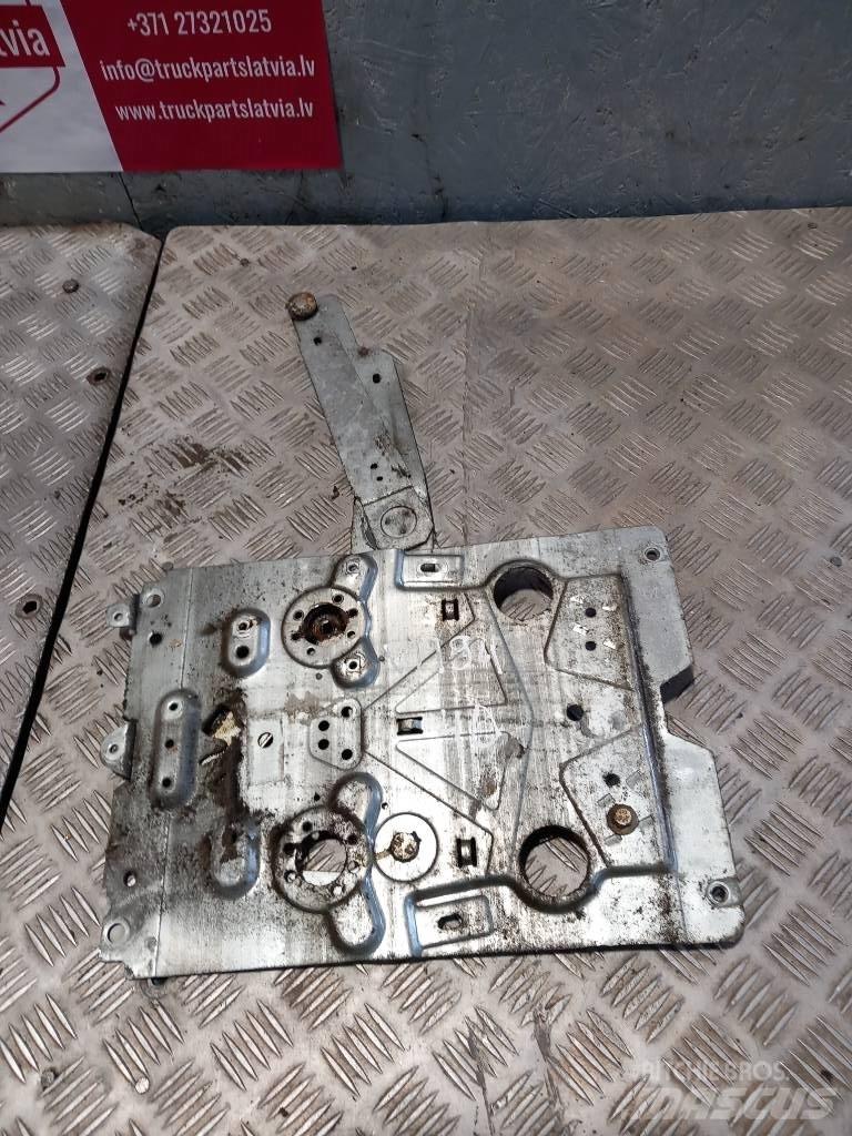Volvo FH 12   20453660 Cabinas e interior
