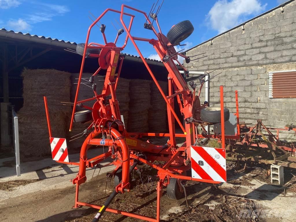 Kuhn GF 6502 Rastrillos y henificadores