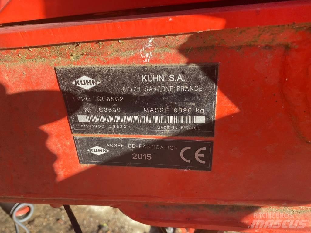 Kuhn GF 6502 Rastrillos y henificadores