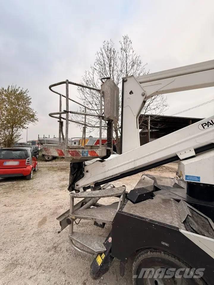 Palfinger P 240 A Plataformas sobre camión