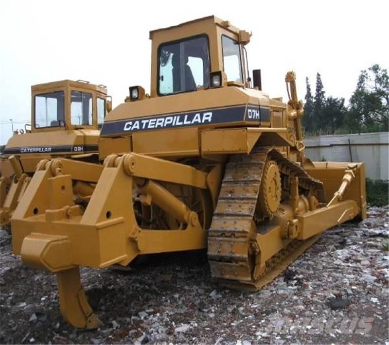 CAT D 7H Buldozer sobre oruga
