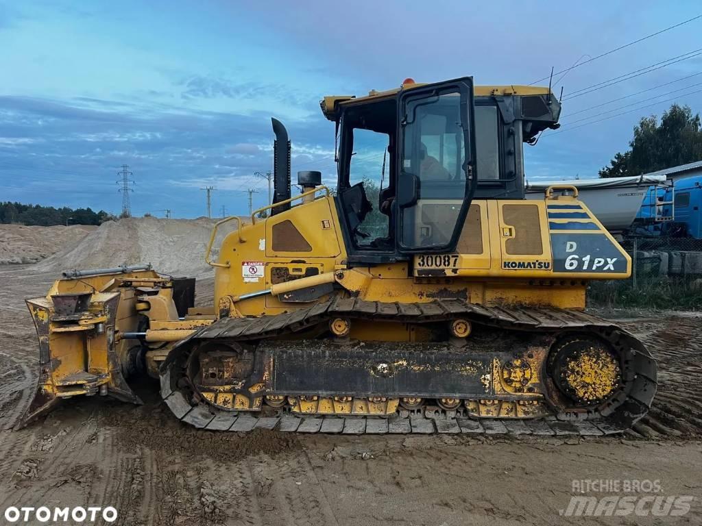Komatsu D 61 PX-23 Buldozer sobre oruga