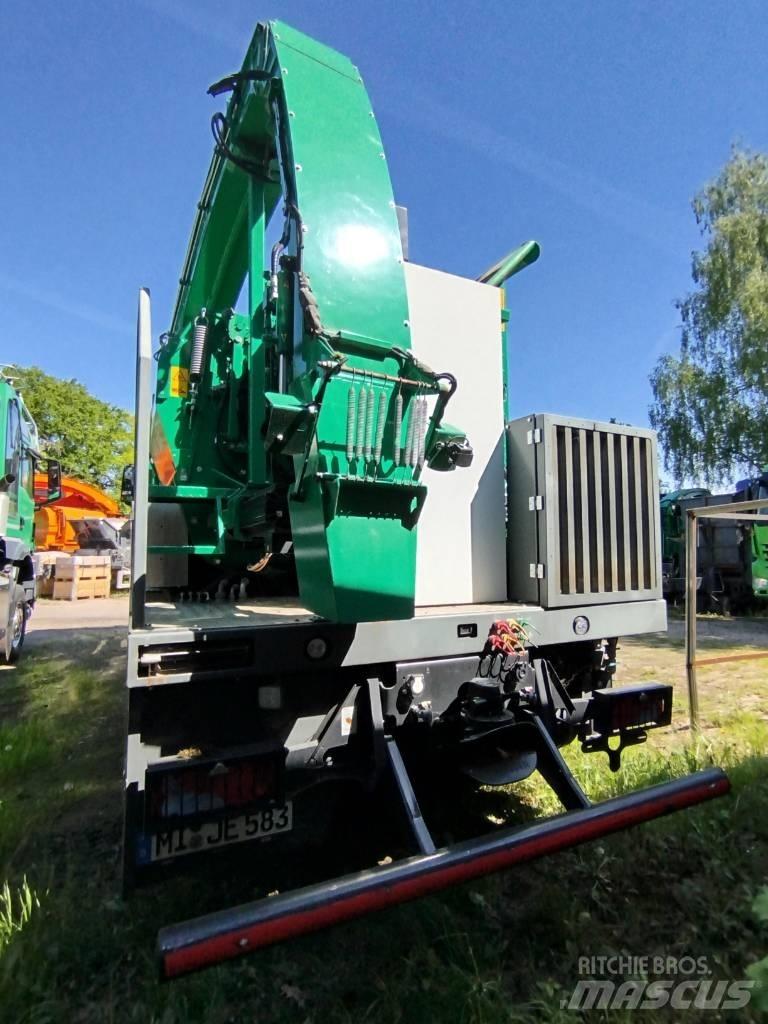 JENZ HEM 583 R-Truck Trituradoras de madera
