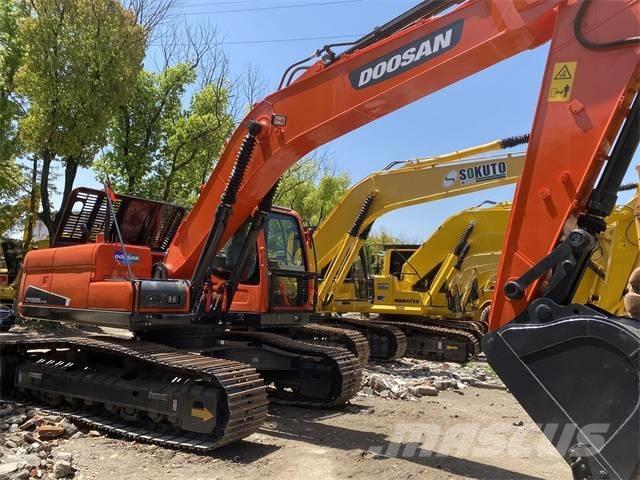 Doosan DX 225 LC Excavadoras de cadenas