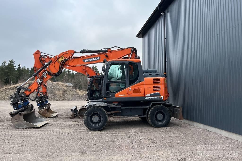 Doosan DX 165 W-5 Excavadoras de ruedas