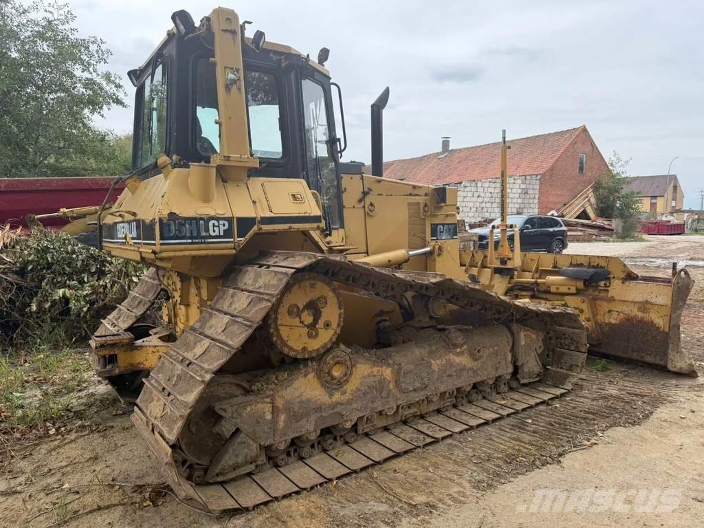CAT D5H Buldozer sobre oruga