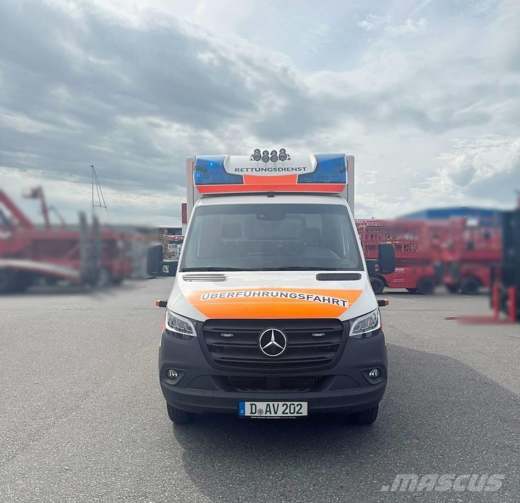 Mercedes-Benz 100 D Ambulancias