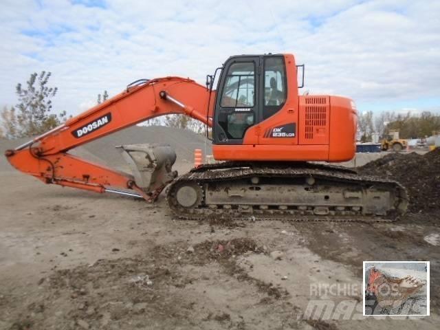 Doosan DX 235 LCR Excavadoras de cadenas