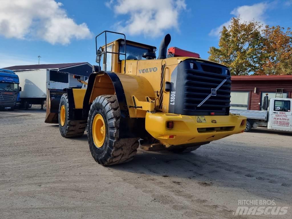 Volvo L 180 E Cargadoras sobre ruedas