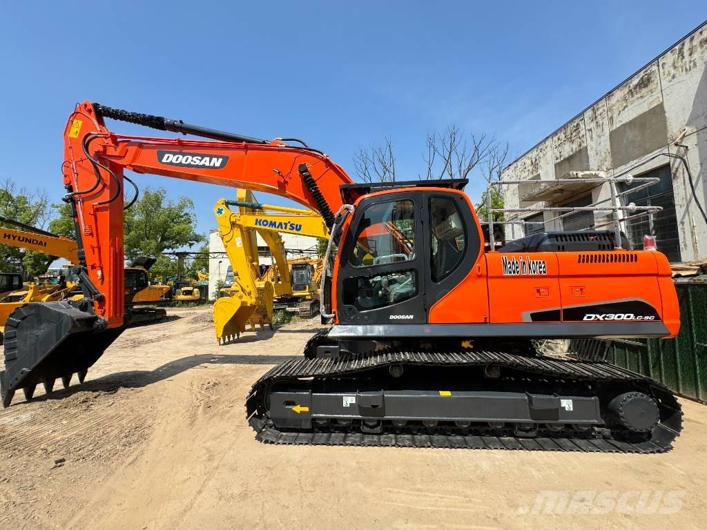 Doosan DX 300 LC-9S Excavadoras de cadenas