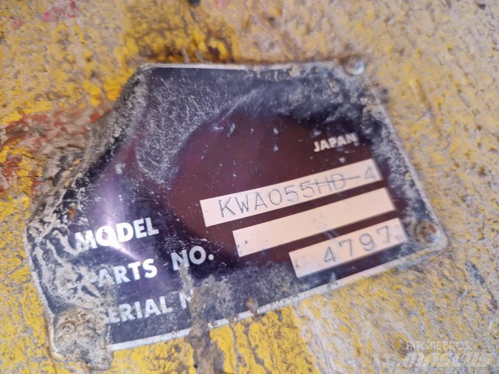 Komatsu KWA 055HD-4 Ejes