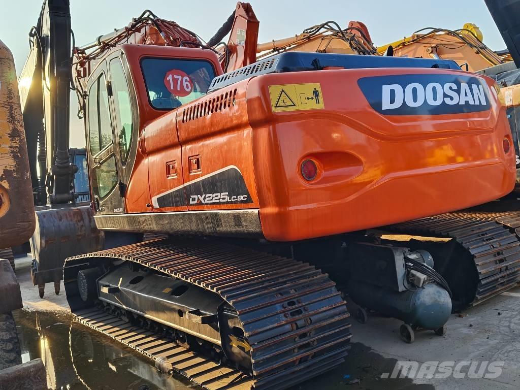 Doosan DX225LC-9C Excavadoras de cadenas