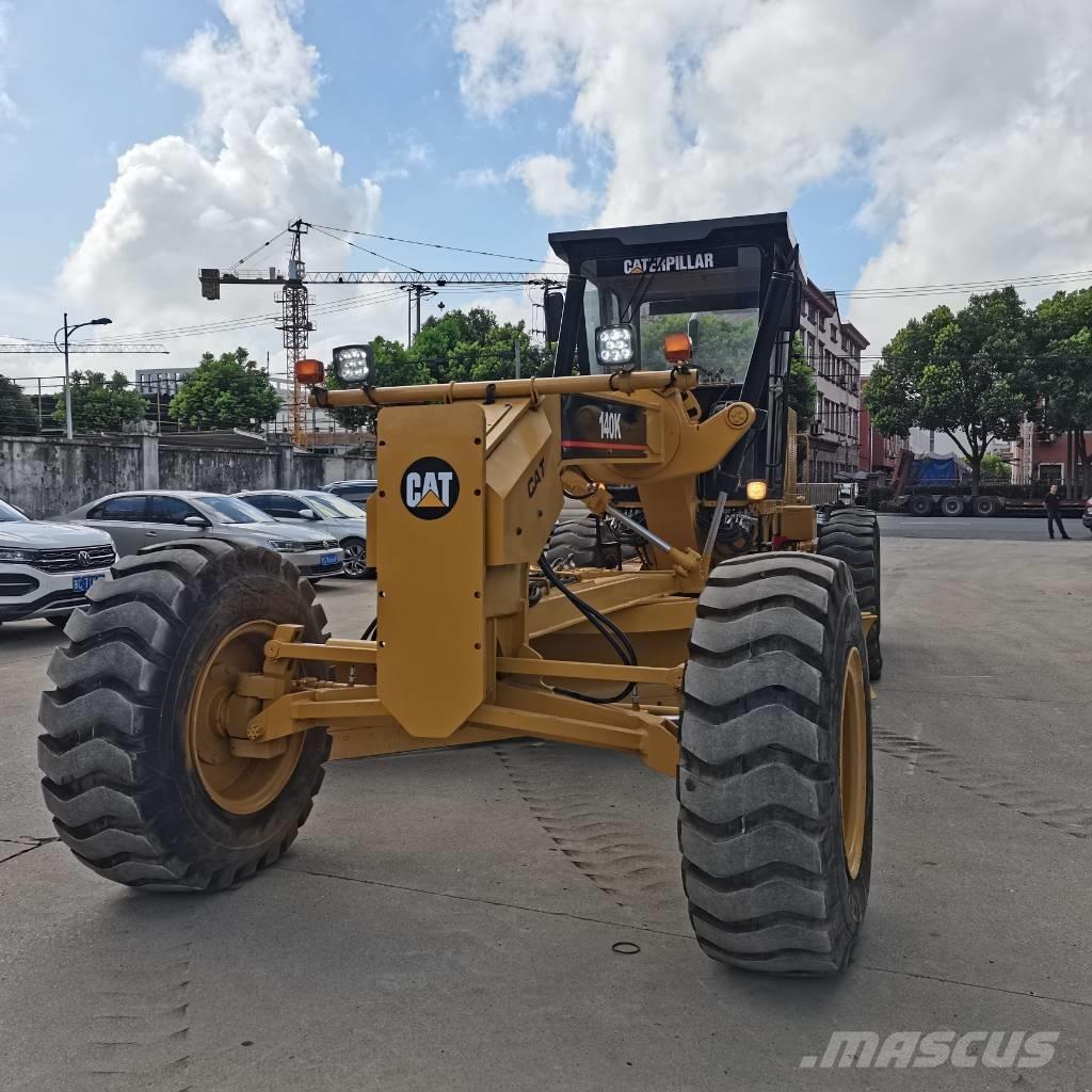 CAT 140k Motoniveladoras
