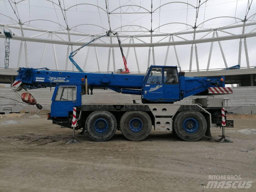 Liebherr LTM 1035 Grúas todo terreno