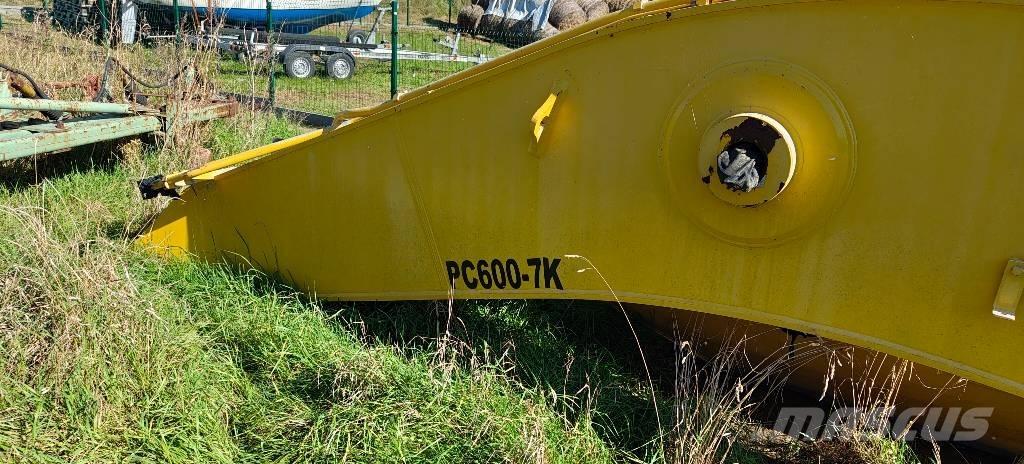 Komatsu PC 600-7K Plataformas y cucharones