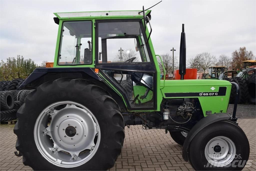 Deutz-Fahr D6507C Tractores
